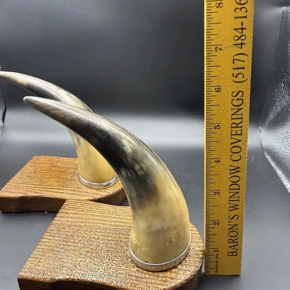 Vintage Handcrafted Cow Horn Wall Hook Coat Hanger Rustic Cabin Decor Set Of 2